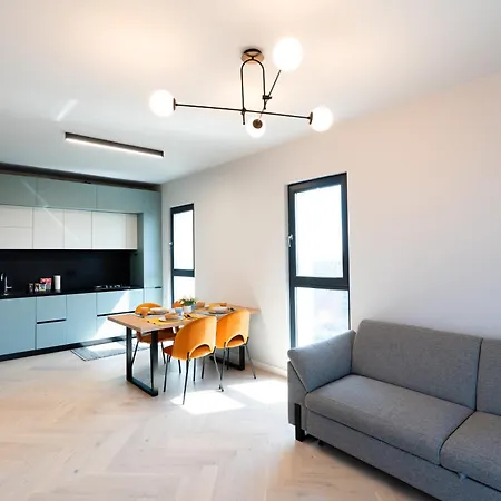Soni Luxury 351 Plaza With Free Private Parking & Self Check-in 布加勒斯特